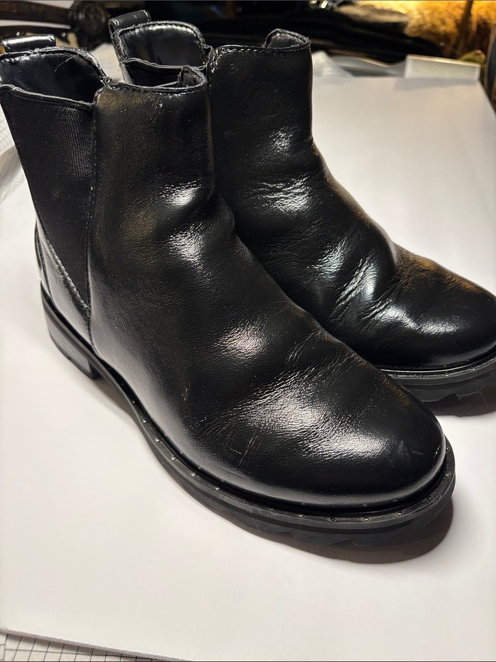 Sorel Black Leather Ankle Chelsea Boots with Pull Tabs
